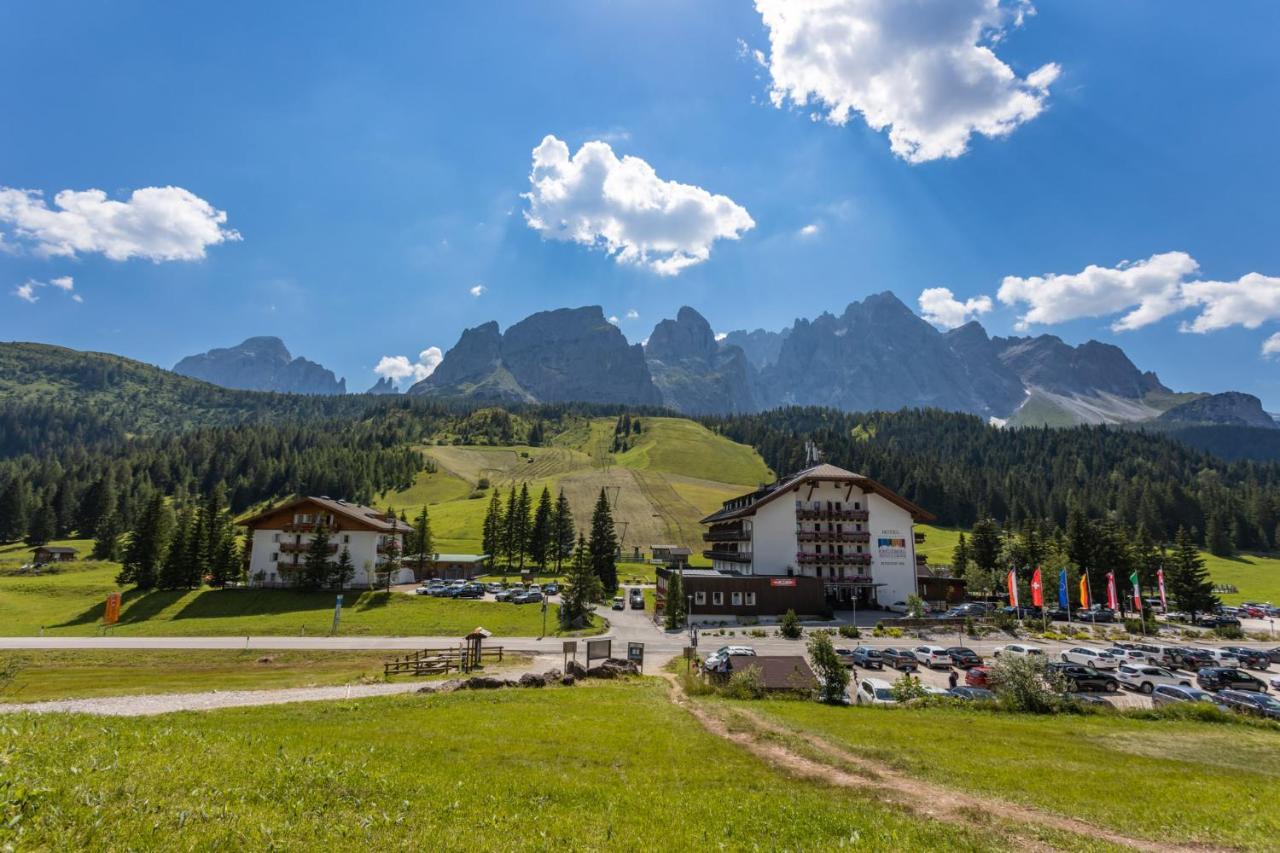Hotel Kreuzberg Monte Croce Sexten Buitenkant foto