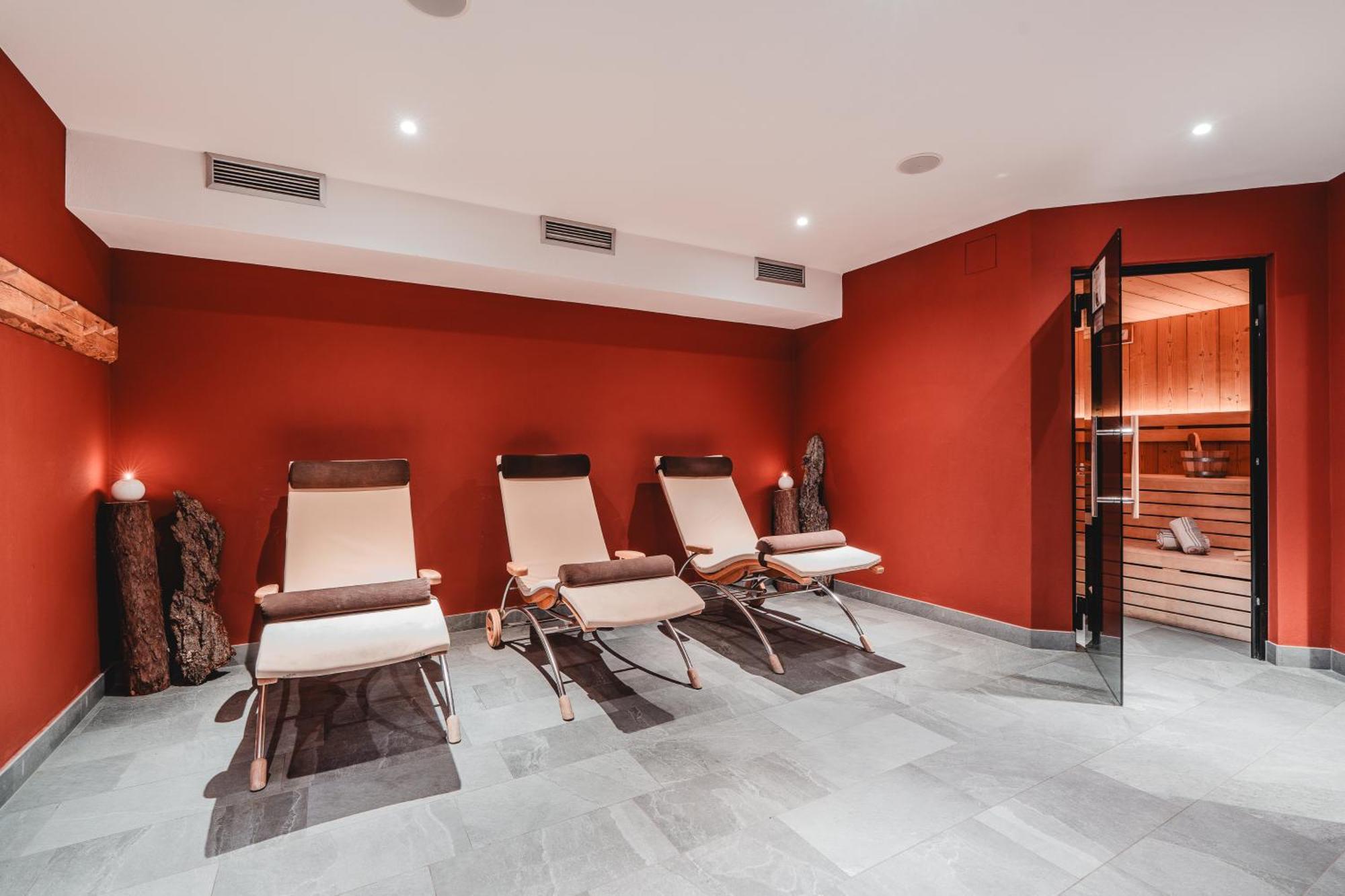Hotel Kreuzberg Monte Croce Sexten Buitenkant foto