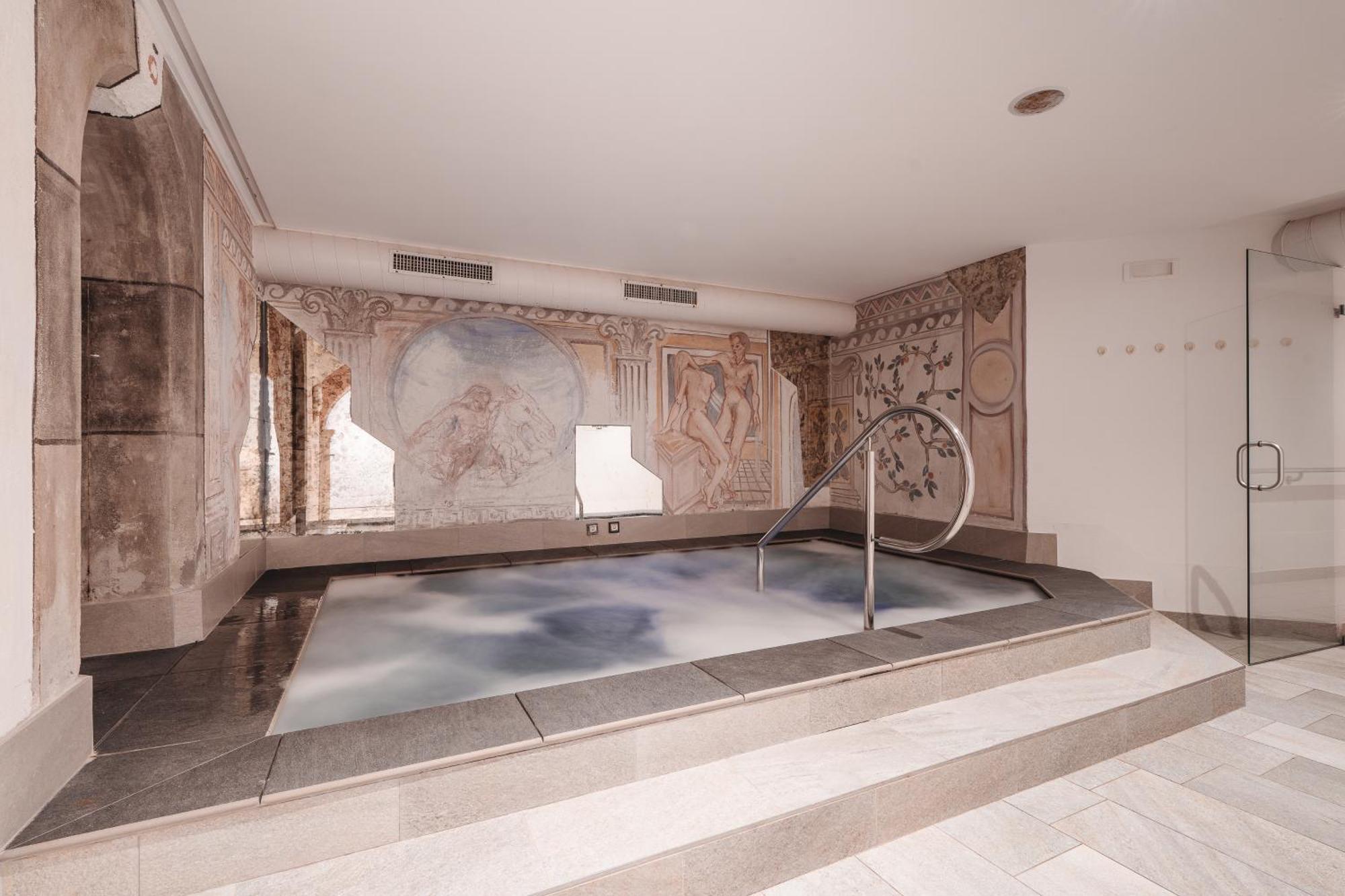 Hotel Kreuzberg Monte Croce Sexten Buitenkant foto